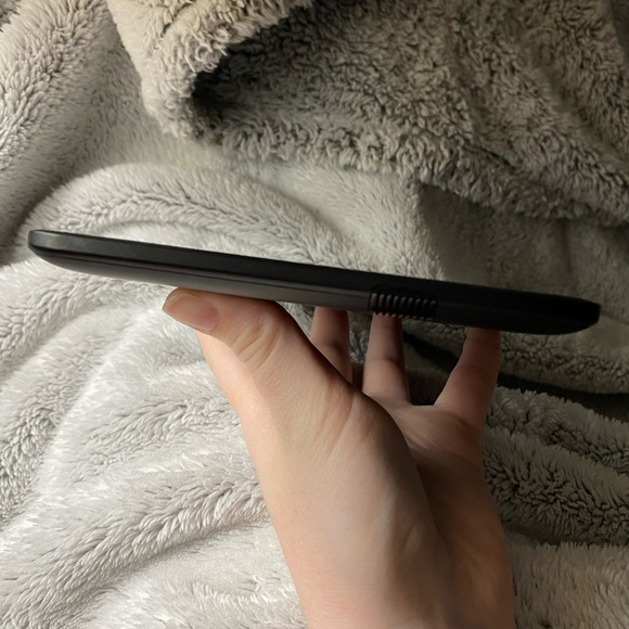 Kindle Fire HD 7” 16 GB - Picture 3 of 6